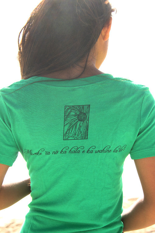 Hala Wahine Tee - ‘Ōiwi