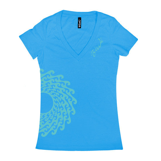 Nalu Wahine Deep-V Tee - ‘Ōiwi